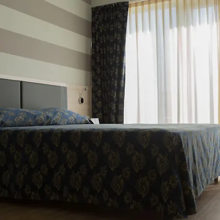 מלון Ristorante Al Fiore פסקיארה דל גארדה