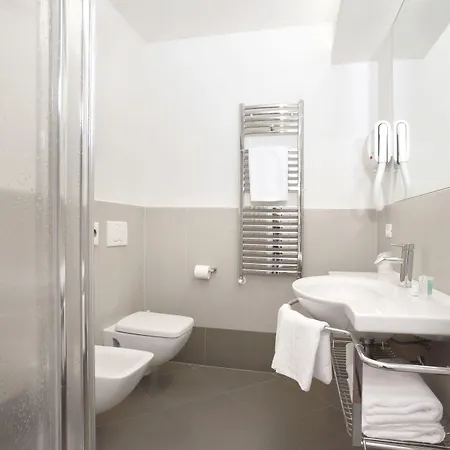 מלון Ristorante Al Fiore 3*