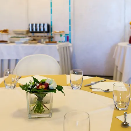 מלון Ristorante Al Fiore 3*